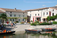 2810 Coulon - Maison du Marais poitevin, tourisme fluvial, Venise Verte. Marais poitevin 