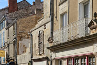 15695 Fontenay-le-Comte - Démolition de maisons anciennes rue des loges 