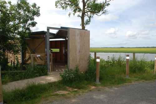 L'observatoire ornithologique près du communal de Lairoux. Marais poitevin