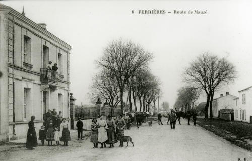 Ferrières-d'Aunis, Route de mauzé.