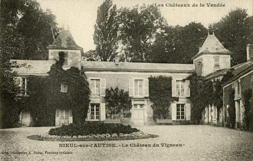 Nieul-sur-l'Autise – Le Château du Vigneau