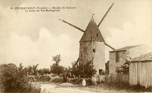 Puyravault – Moulin de Galerne et route de Sainte-Radégonde. Marais poitevin