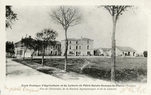 Sainte-Gemme-la-Plaine – Ecole Pratique d'Agriculture et le laiterie. Marais poitevin