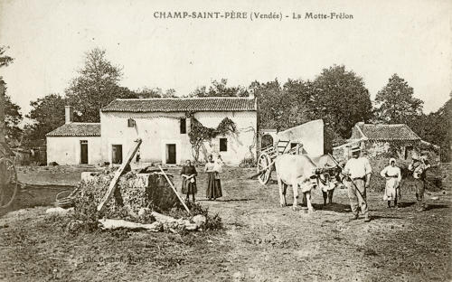 Le Champ-Saint-Père – La Motte-Frêlon