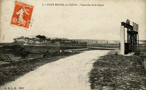 Saint-Michel-en-l'Herm – Passerelle de la Digue