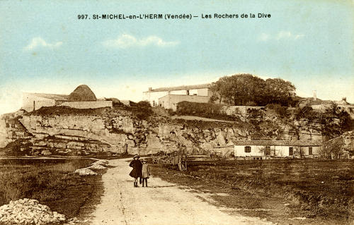 Saint-Michel-en-l'Herm – Les Rochers de la Dive