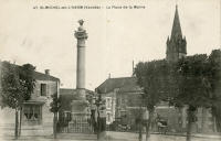 1081 Saint-Michel-en-l'Herm – La Place de la Mairie 