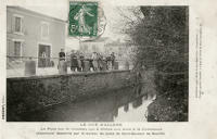 1142 Le Gué-d'Alleré – le Pont sur le ruisseau qui a donné son nom à la commune 