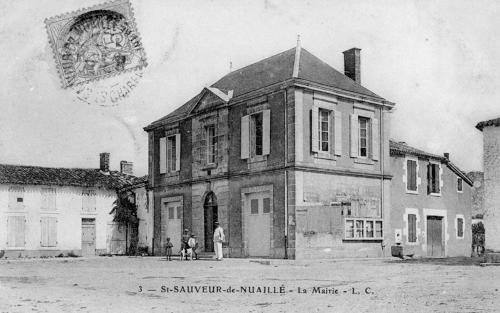 Saint-Sauveur-de-Nuaillé – La Mairie