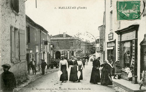 Maillezais - Centre bourg. Marais poitevin