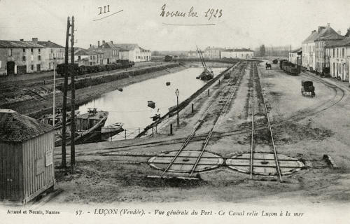 Luçon - Vue générale du Port. Marais poitevin