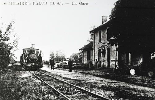 Saint-Hilaire-la-Palud - La Gare