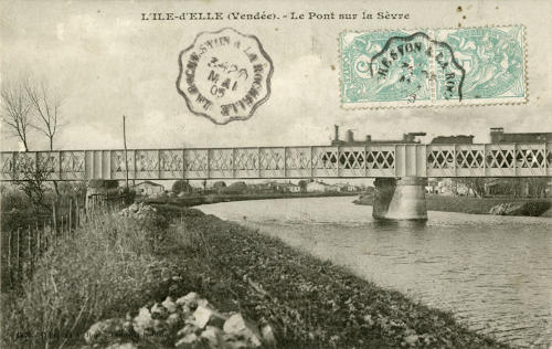 Marans - Le Pont sur la Sèvre. Marais poitevin