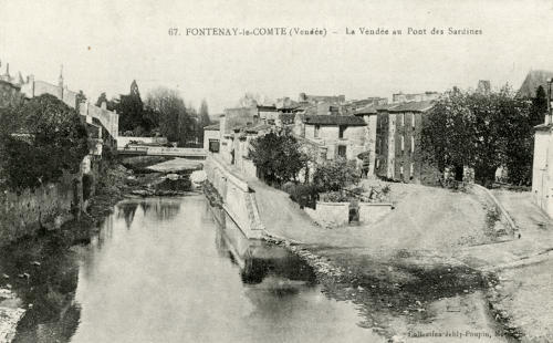 Fontenay-le-Comte - La Vendée au Pont des Sardines. Marais poitevin