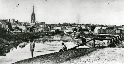 Fontenay-le-Comte - Vue générale prise du Port. Marais poitevin