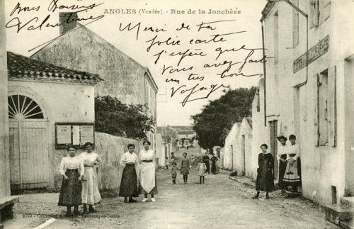 Angles - Rue de la Jonchère. Marais poitevin
