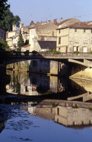 Fontenay-le-Comte - La Vendée et le Pont des Sardines