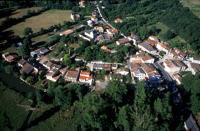 3790 Sansais - Vue aérienne du village de La Garette. Marais poitevin 