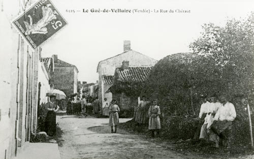Le Gué-de-Velluire - La Rue du Chéraut. Marais poitevin