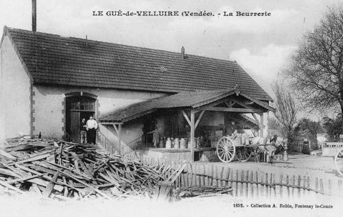 Le Gué-de-Velluire - La Beurrerie. Marais poitevin