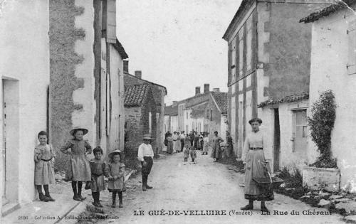 Le Gué-de-Velluire - La Rue du Chéraut. Marais poitevin