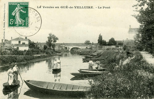 Le Gué-de-Velluire - Le pont. Marais poitevin