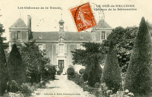 Le Gué-de-Velluire - Château de la Sébrandière. Marais poitevin