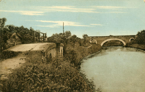 Le Gué-de-Velluire - Le pont de La Taillée. Marais poitevin
