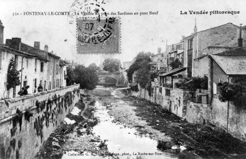Fontenay-le-Comte - La Vendée du Pont des Sardines au Pont-Neuf