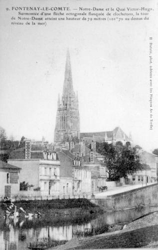 Fontenay-le-Comte - Notre-Dame et le Quai Victor Hugo