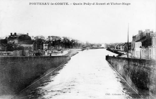 Fontenay-le-Comte - Quais Poëy-d'Avant et Victor Hugo