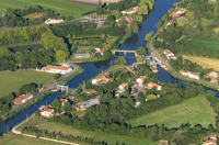 14974 Bazoin, vue aérienne de la Sèvre niortaise 