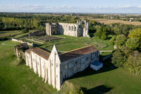 15091 Abbaye de Maillezais, vue aérienne 
