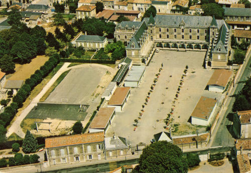Fontenay-le-Comte : Collège Viète, enseignement secondaire nationalisé