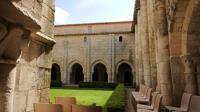 15447 Le cloître de l'abbaye royale de Nieul-sur-l'Autise (85) 