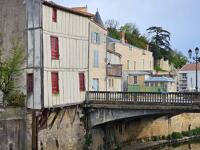 15513 Fontenay-le-Comte (85) - Le pont ds Sardines sur la rivière Vendée 