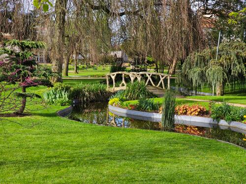 Fontenay-le-Comte (85) - Le jardin de la Mairie